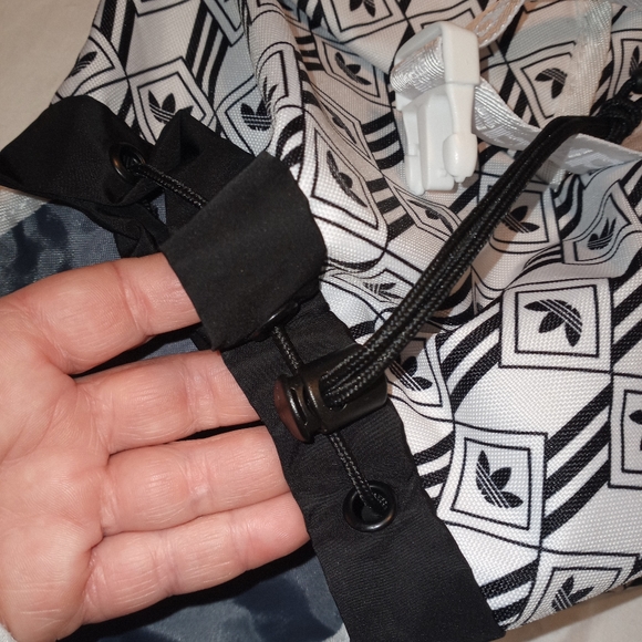 ADIDAS BACKPACK - Picture 13 of 16